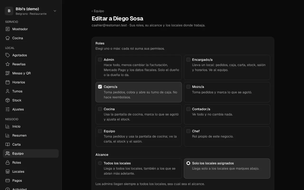 Así se ve en el panel: Cambiar los roles de alguien
